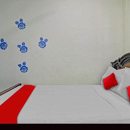 Hotel Oyo Flagship 81051 Sri Sai Manikanta Hajdarabad Zewnętrze zdjęcie