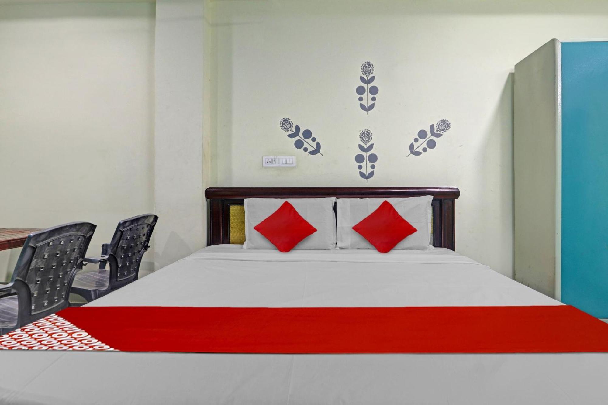 Hotel Oyo Flagship 81051 Sri Sai Manikanta Hajdarabad Zewnętrze zdjęcie