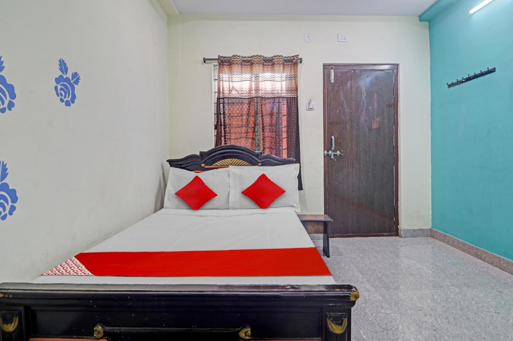 Hotel Oyo Flagship 81051 Sri Sai Manikanta Hajdarabad Zewnętrze zdjęcie